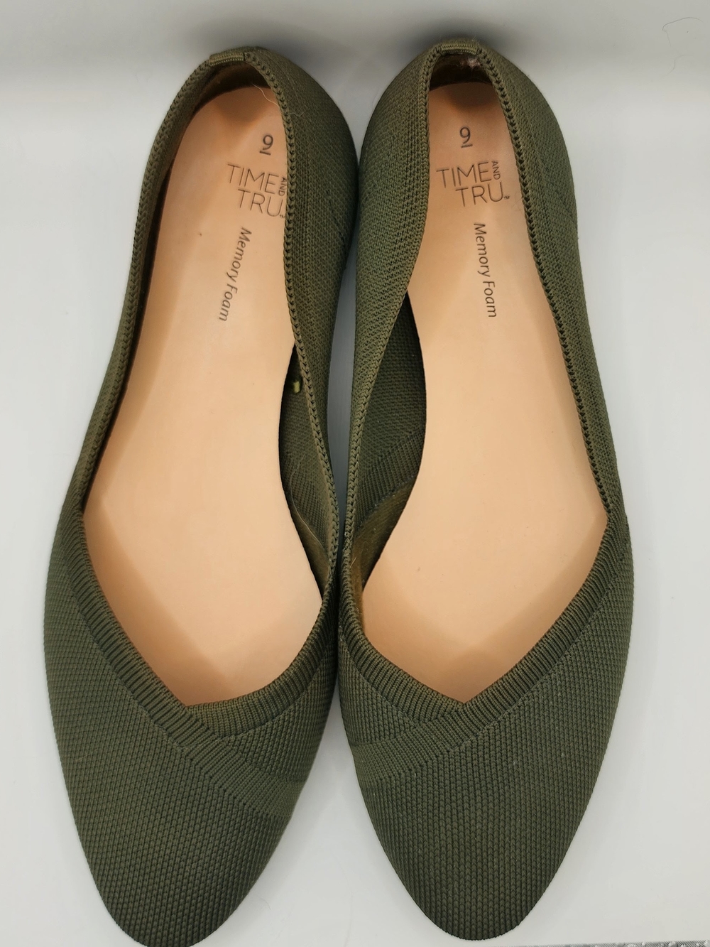 Time and Tru Olive Green Knit Pointed-Toe Ballet Flats 9M
